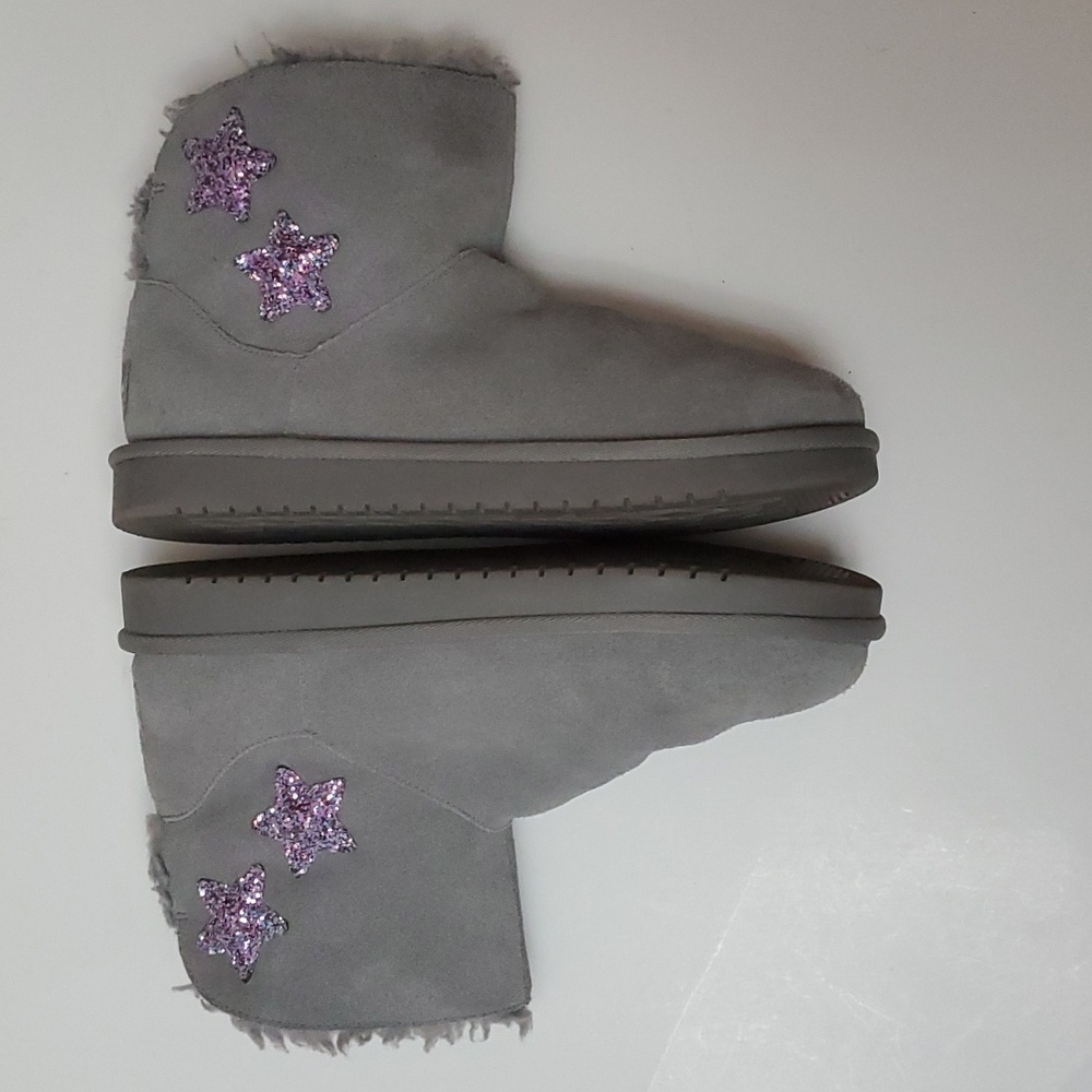 Koolaburra by Ugg Boots Girls Size 4 Gray suede Sparkly Stars - Picture 2 of 13